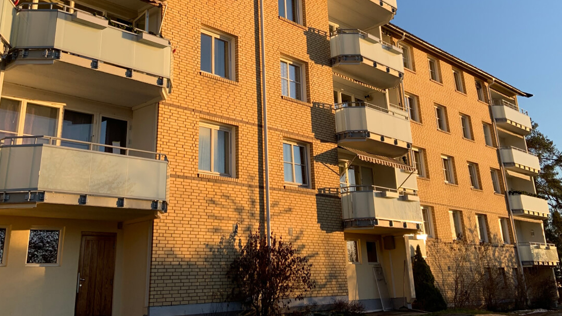 Bilde av boligblokk med murfasade i Sameiet Tonsehagen